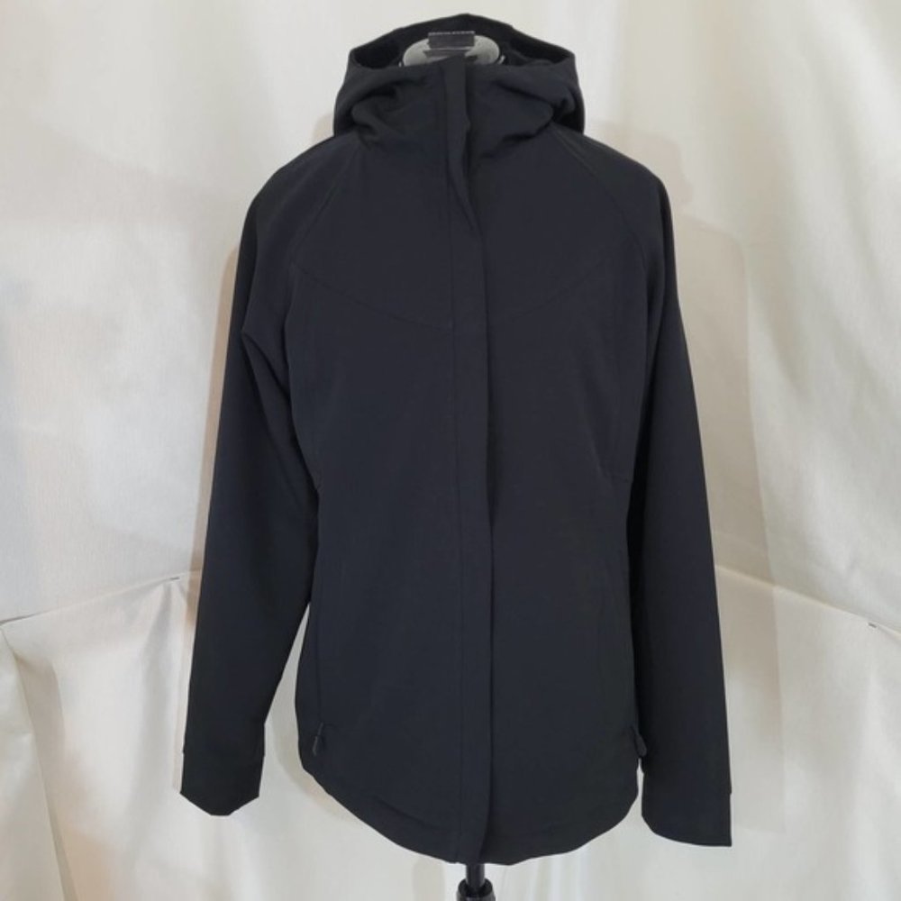 BLACK Softshell Jacket with Fuzzy Lining - Size Large